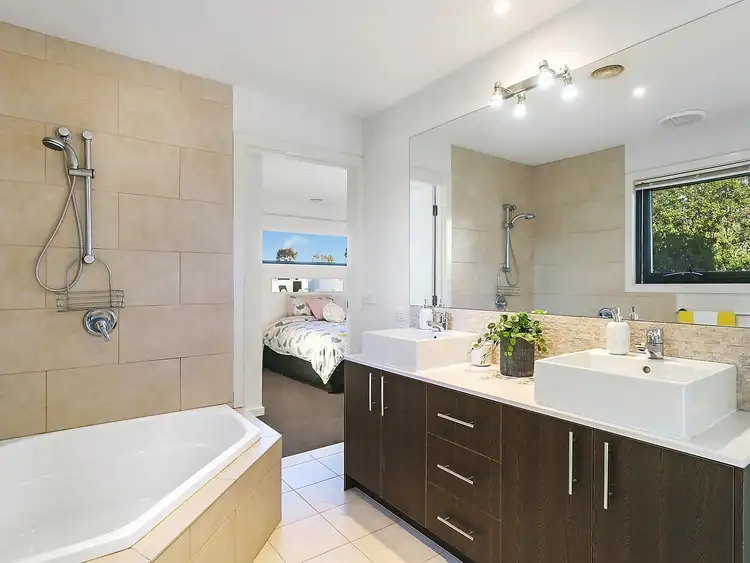 Sixth view of Homely townhouse listing, 2/392 Stephensons Road, Mount Waverley VIC 3149