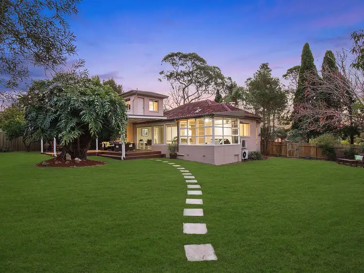 2 Leuna Avenue, Wahroonga NSW 2076
