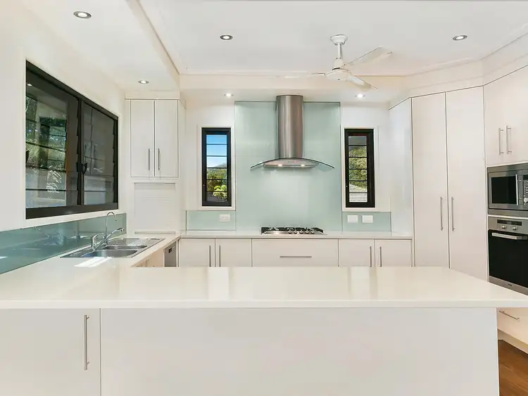 7 Haven Close, Norman Gardens QLD 4701
