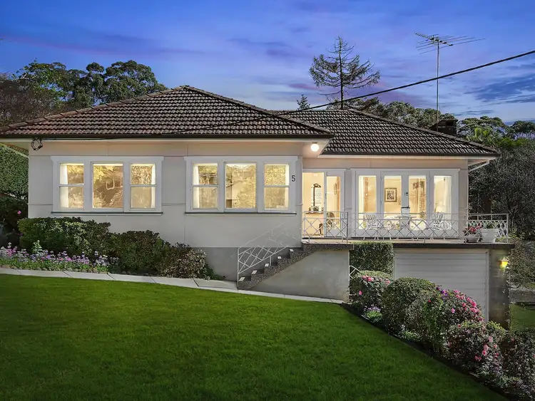 5 Huddart Avenue, Normanhurst NSW 2076