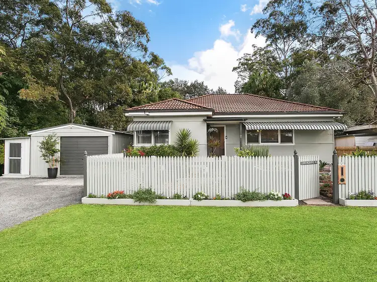 2 Mangrove Road, Narara NSW 2250