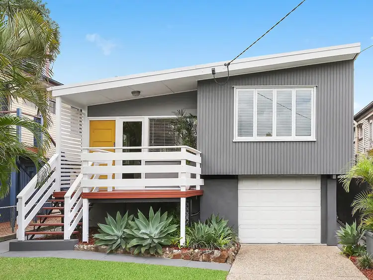 18 Davies Street, Oxley QLD 4075