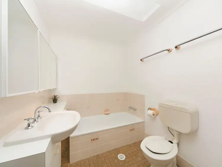 Fifth view of Homely villa listing, 5/13 Selwyn Street, Merewether NSW 2291