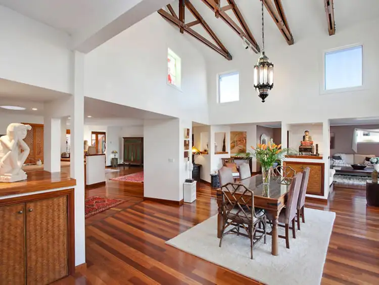 3 Naranja Crescent, Benowa Waters QLD 4217