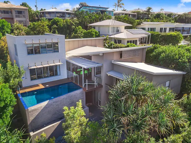 8 Compass Place, Sunrise Beach QLD 4567