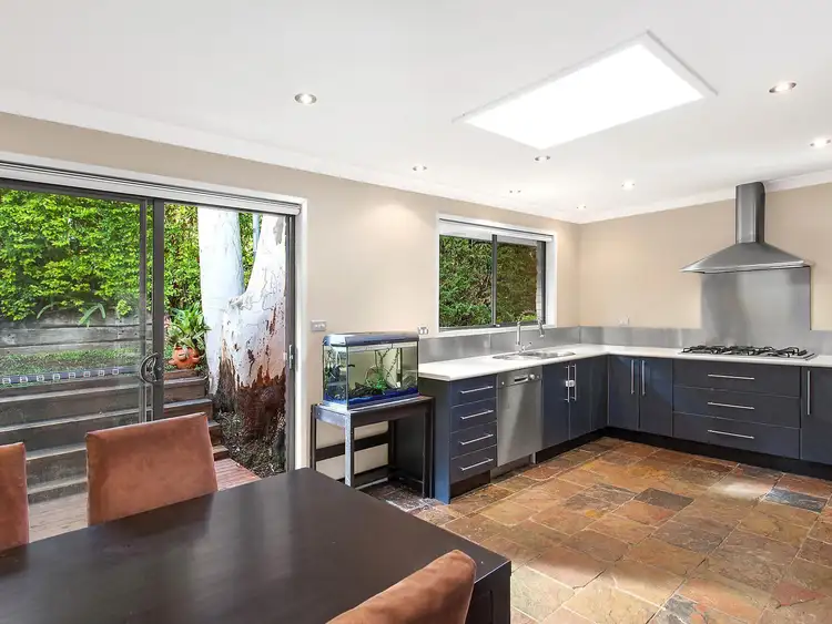 17 Pinetop Avenue, Narara NSW 2250