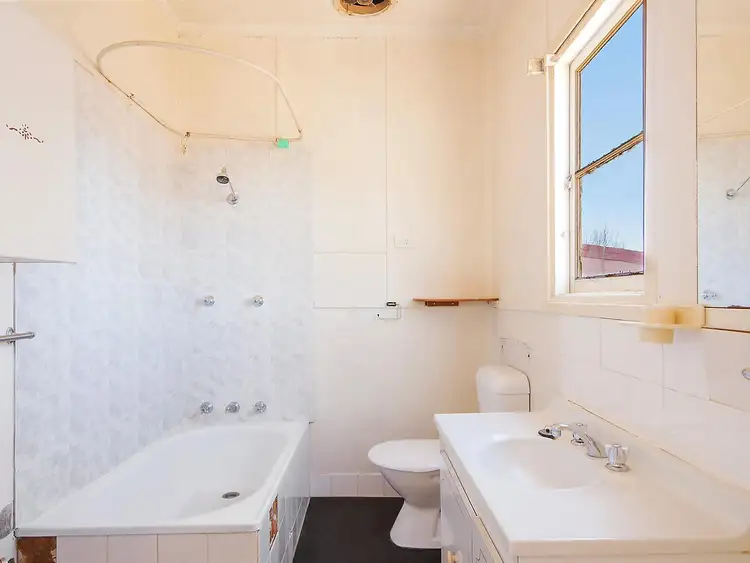 Sixth view of Homely house listing, 64 Stornaway Road, Queanbeyan NSW 2620