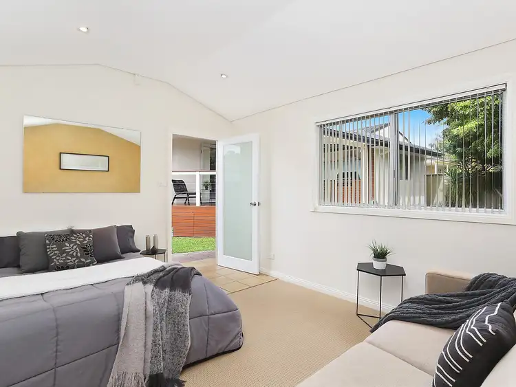 Sixth view of Homely house listing, 4 Karen Court, Baulkham Hills NSW 2153