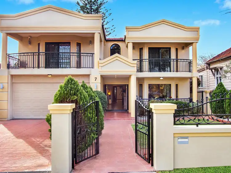 7 Rickard Road, South Hurstville NSW 2221