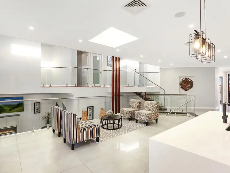 Sixth view of Homely house listing, 4 Yarpole Avenue, West Pennant Hills NSW 2125