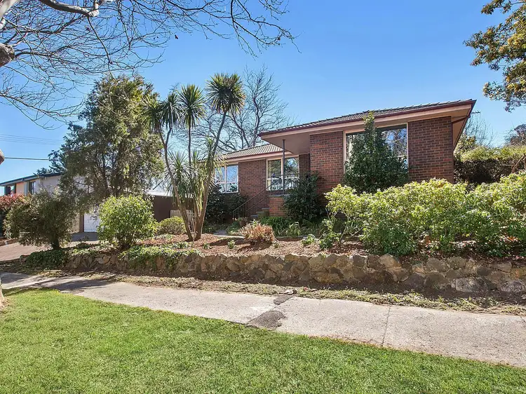 54 Osburn Drive, Macgregor ACT 2615