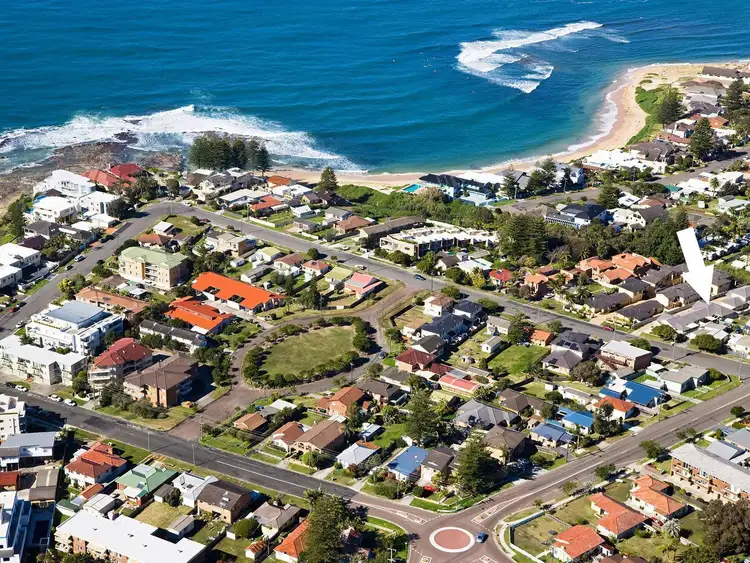 Sixth view of Homely villa listing, 2/164 Ocean Parade, Blue Bay NSW 2261