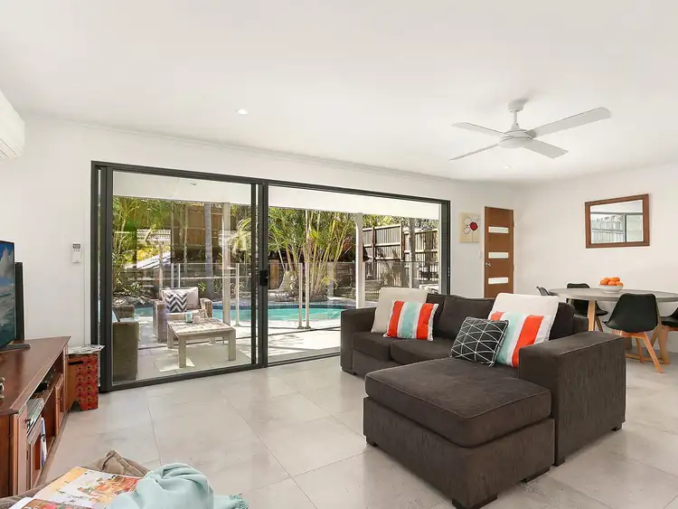 7 Boxsell Rise, Sunrise Beach QLD 4567