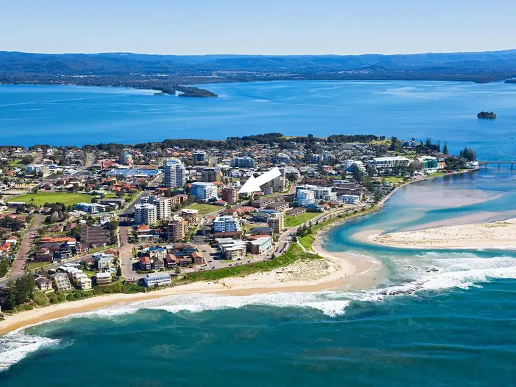 Second view of Homely unit listing, 16/37 Ocean Parade, The Entrance NSW 2261
