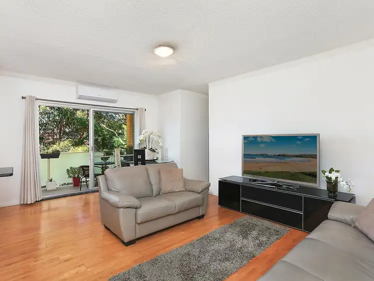 Third view of Homely apartment listing, 10/70 Oaks Avenue, Dee Why NSW 2099