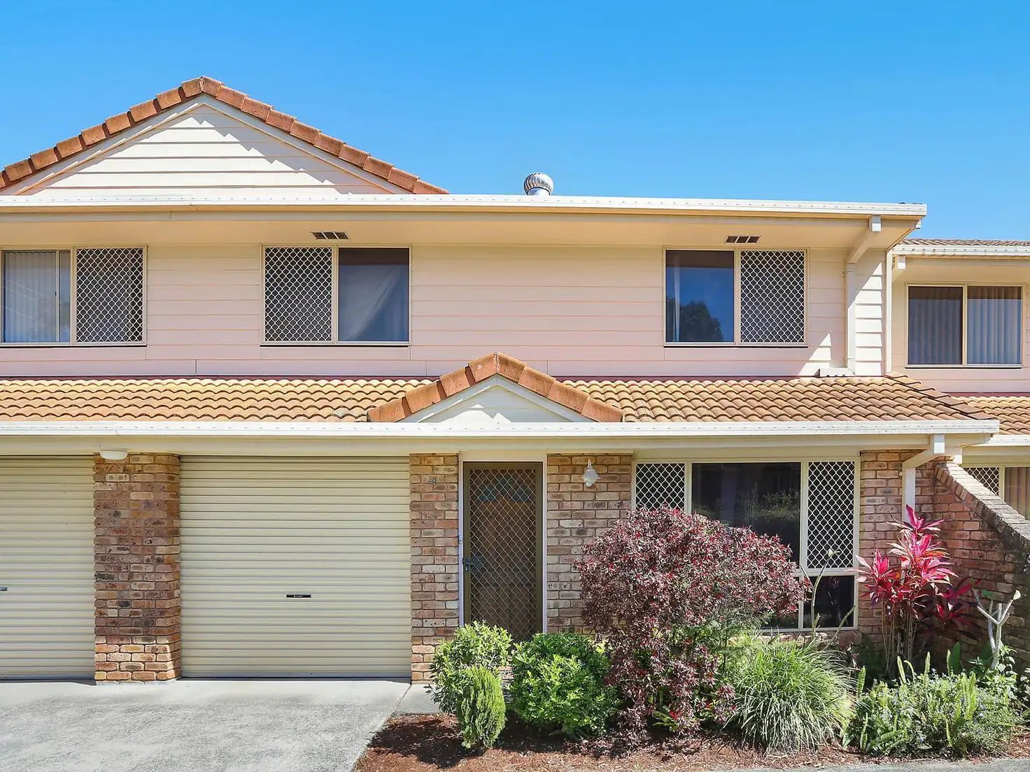 Main view of Homely townhouse listing, 2/199 Kennedy Drive, Tweed Heads West NSW 2485