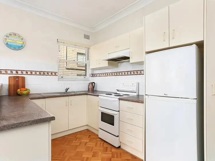 Third view of Homely apartment listing, 4/48 Seaview Street, Cronulla NSW 2230