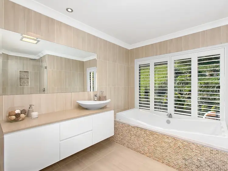 Second view of Homely house listing, 32 Darragh Drive, Figtree NSW 2525