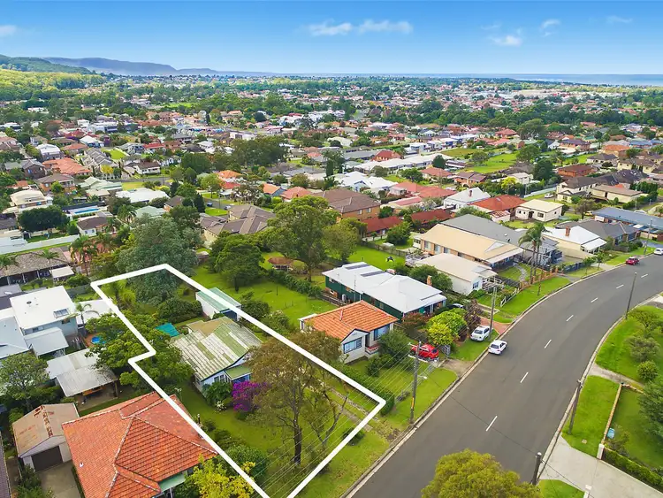 14 New Mount Pleasant Road, Balgownie NSW 2519