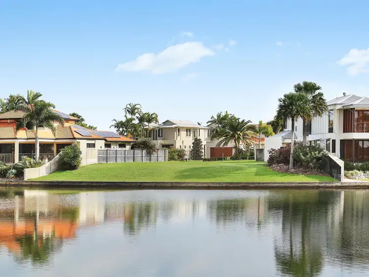 44 Masthead Quay, Noosa Waters QLD 4566