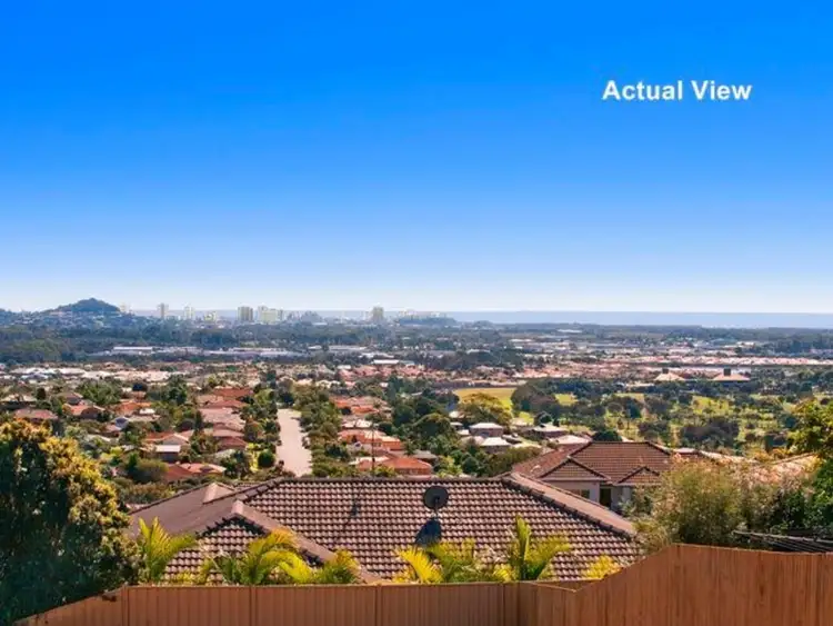 36 Lochlomond Drive, Banora Point NSW 2486