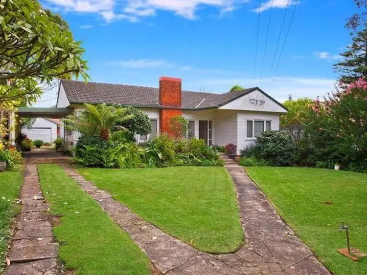 13 Alkoomie Avenue, Forestville NSW 2087