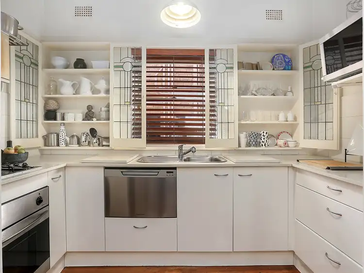 Second view of Homely apartment listing, 2/6 Hampden Avenue, Cremorne NSW 2090