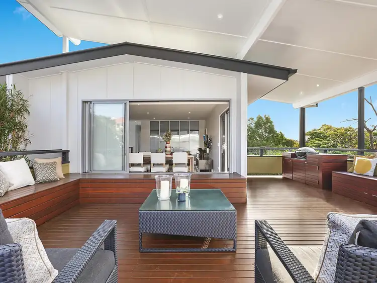 31 Orcades Road, Yeronga QLD 4104
