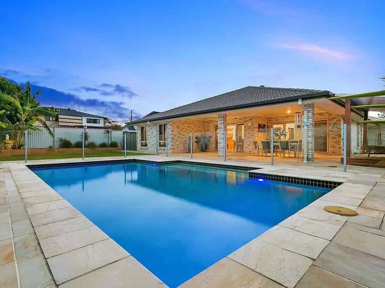 5 Paul Street, Birkdale QLD 4159