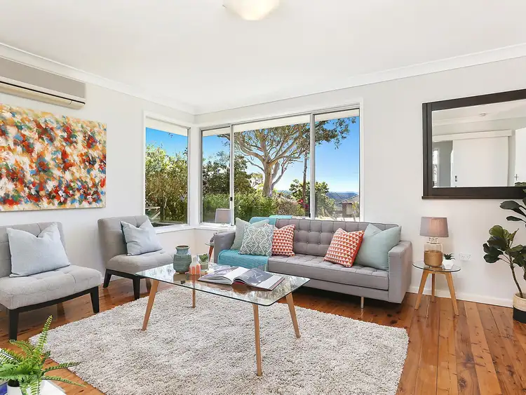 11 Jenolan Close, Hornsby Heights NSW 2077