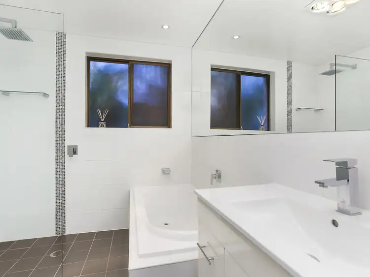 Fifth view of Homely apartment listing, 8/13 Ocean Street North, Bondi NSW 2026