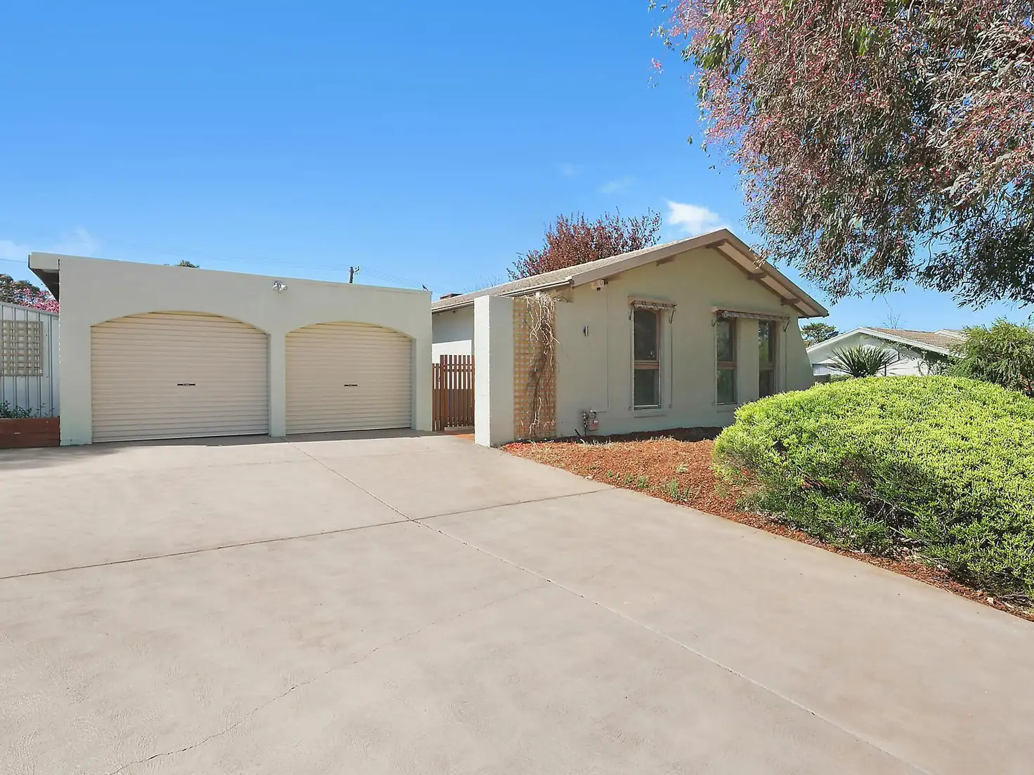 Main view of Homely house listing, 5 Hedland Circuit, Flynn ACT 2615