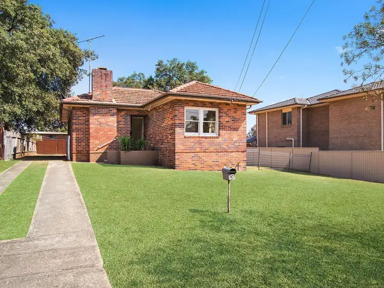 9 Church Street, Peakhurst NSW 2210