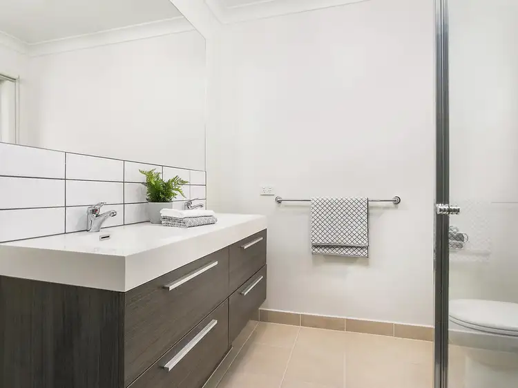 Sixth view of Homely townhouse listing, 2/107 Mount View Parade, Croydon VIC 3136