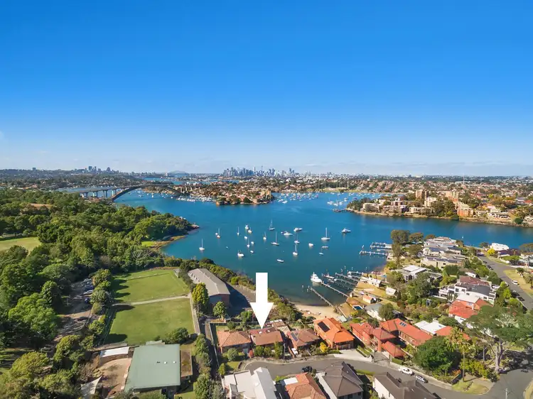 7 Bayview Crescent, Henley NSW 2111
