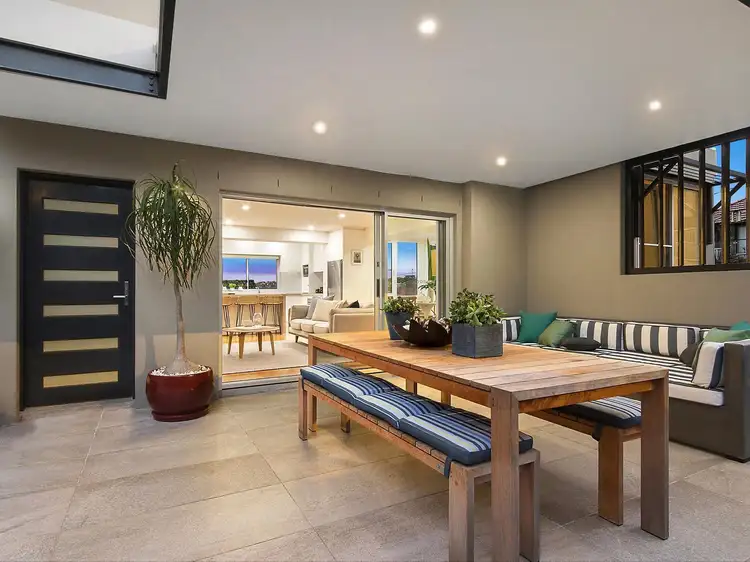 Main view of Homely unit listing, 1/14 Campbell Street, Clovelly NSW 2031