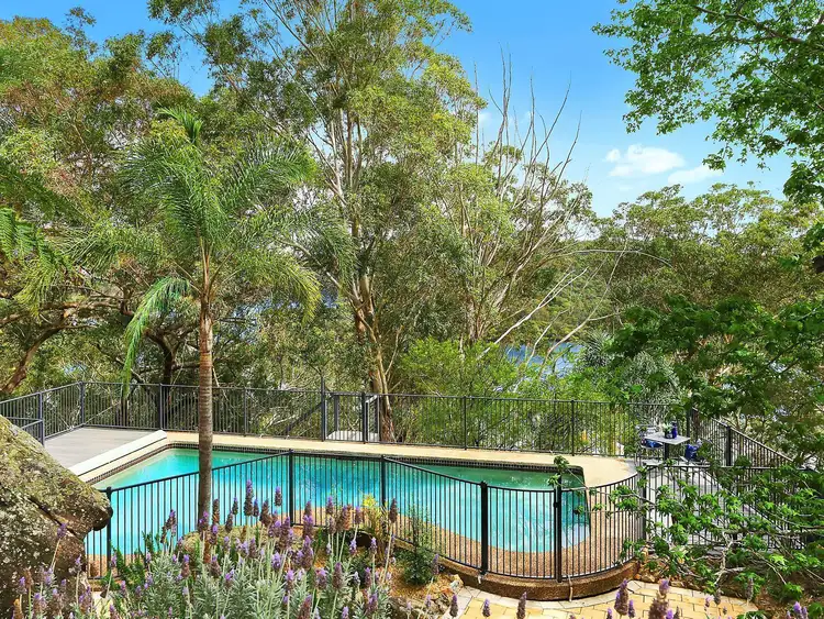 6 Gull Place, Lugarno NSW 2210