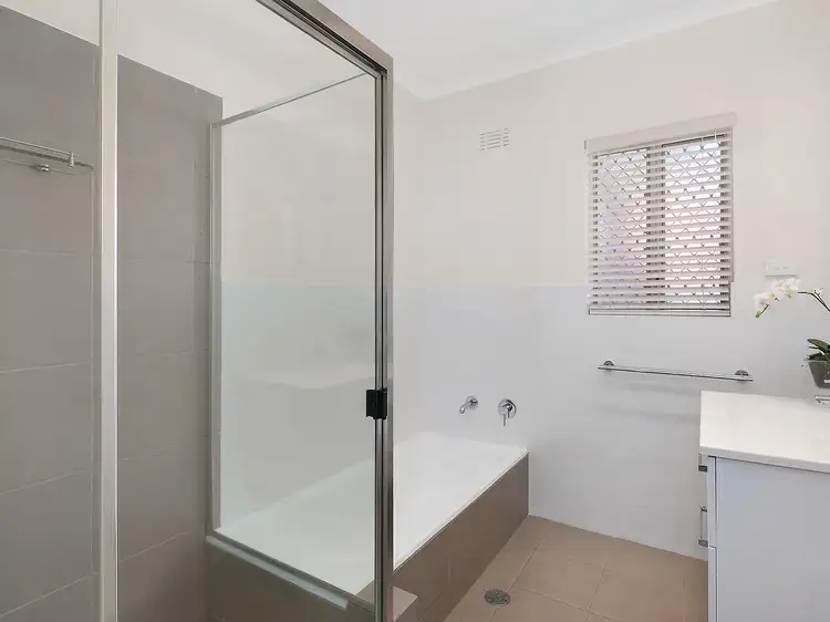 Sixth view of Homely townhouse listing, 1/23 Ford Street, Queanbeyan East NSW 2620