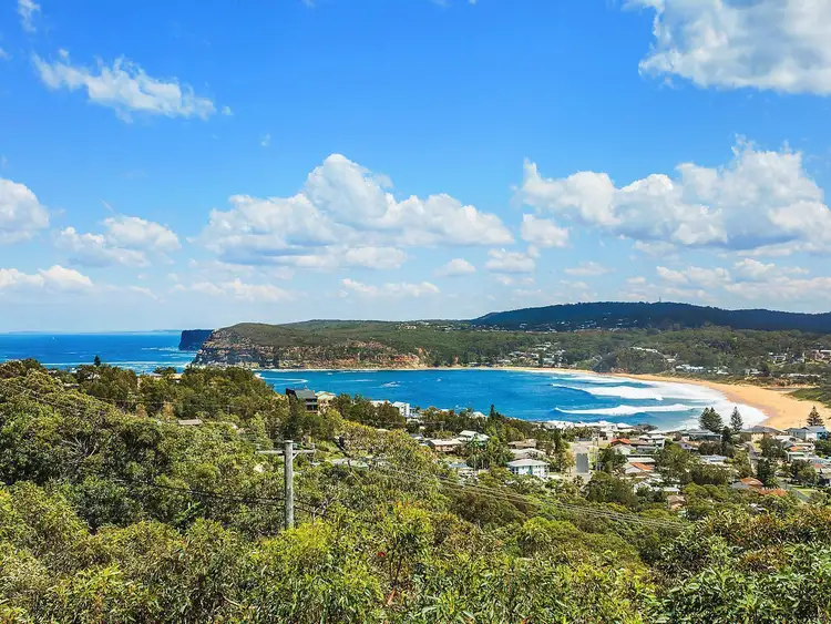 Fifth view of Homely house listing, 33 Vista Avenue, Copacabana NSW 2251