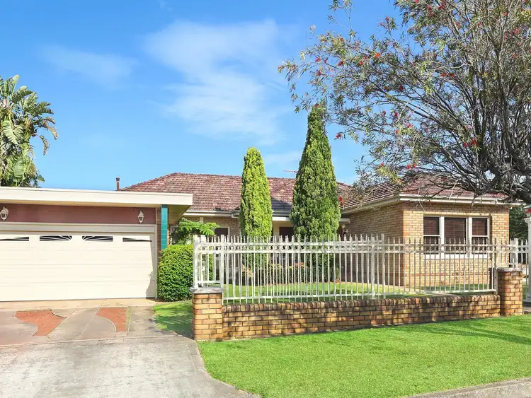 55 Allambee Crescent, Beverly Hills NSW 2209
