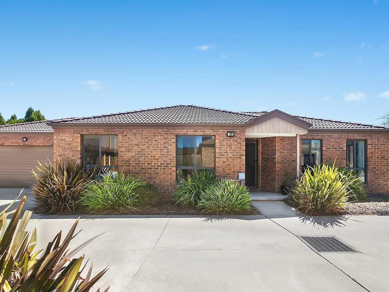 Main view of Homely townhouse listing, 11/7-9 Waterloo Street, Queanbeyan NSW 2620
