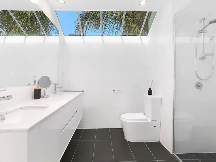 Fifth view of Homely townhouse listing, 1/200 Bay Road, Sandringham VIC 3191
