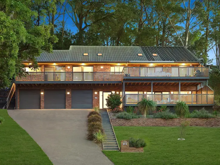 12 PARRENDI Close, Avoca Beach NSW 2251