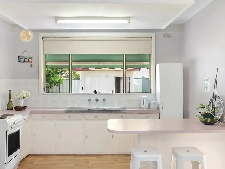 38 Brennon Road, Gorokan NSW 2263