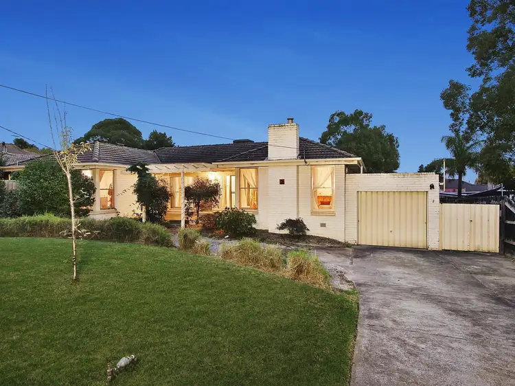 2 Gairns Court, Croydon VIC 3136