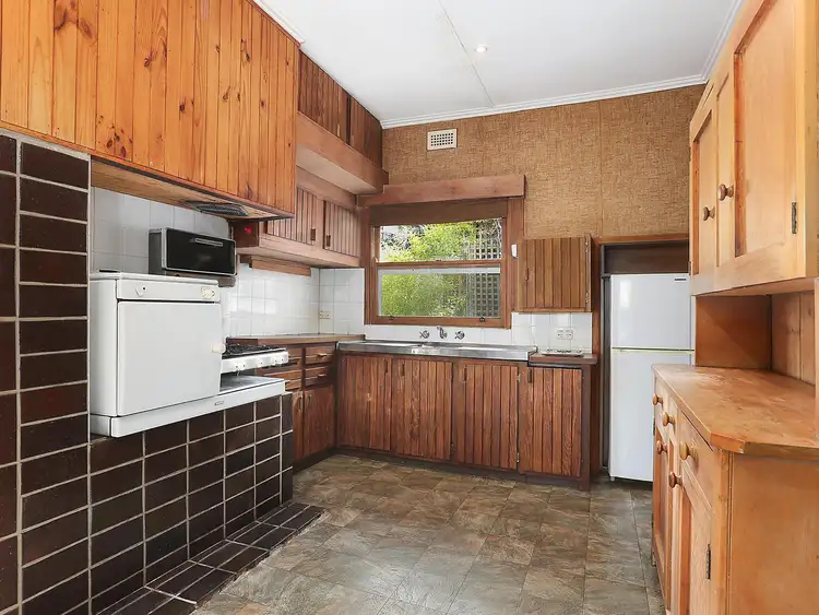 Fifth view of Homely house listing, 4 Ripon Court, Forest Hill VIC 3131