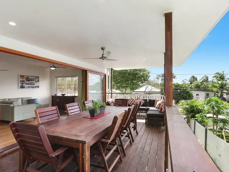 54 Turner Avenue, Fairfield QLD 4103