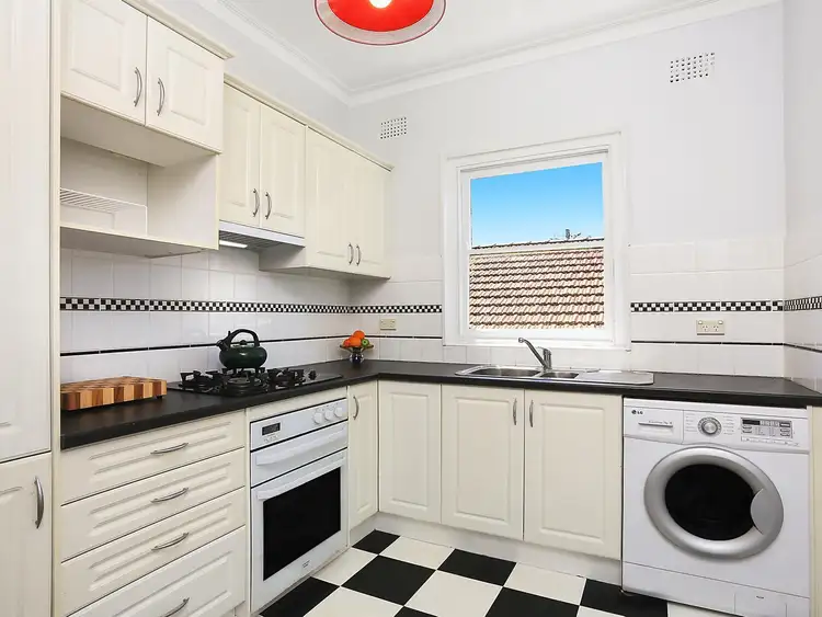 Third view of Homely unit listing, 23/8 Victoria Parade, Manly NSW 2095