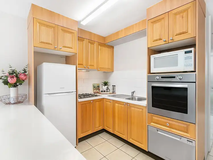 Third view of Homely apartment listing, 6E/172 Oxlade Drive, New Farm QLD 4005