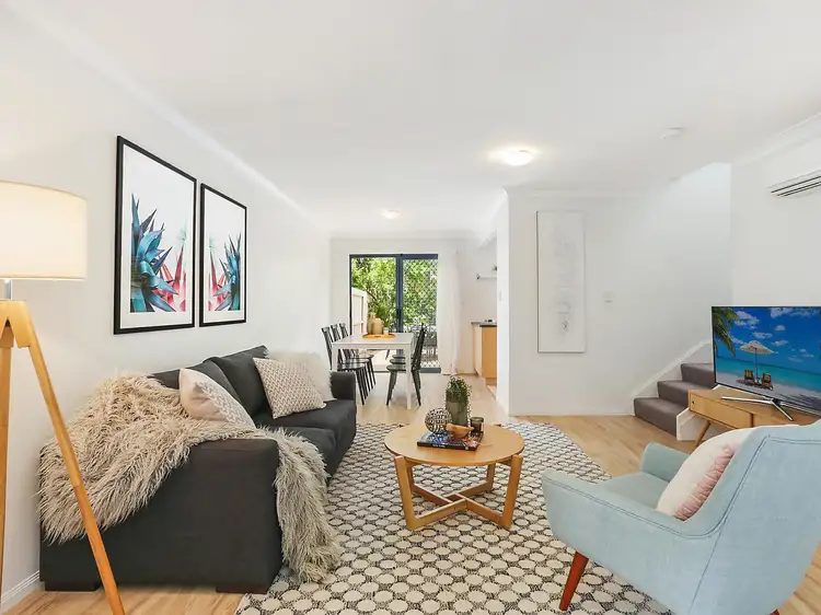 Second view of Homely townhouse listing, 4/18 Goulburn Street, Hawthorne QLD 4171